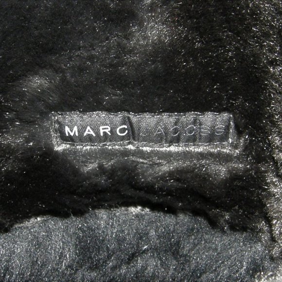 COPY - Beautiful Authentic MARC JACOBS Black Quilted Suede Fur Platform Boots s… - Picture 7 of 7